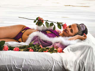 HOTCAMLIVE amateur webcam photo