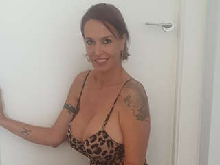 MISSDEBBY amateur webcam photo