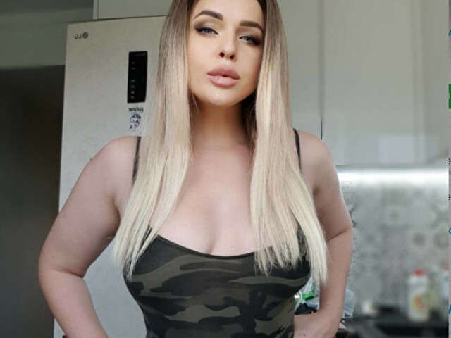 KYLIE free sexy photo