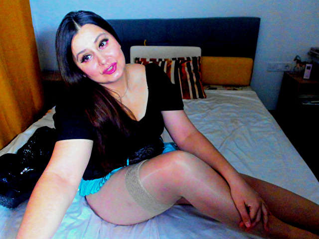 MONICAPINUP free sexy photo