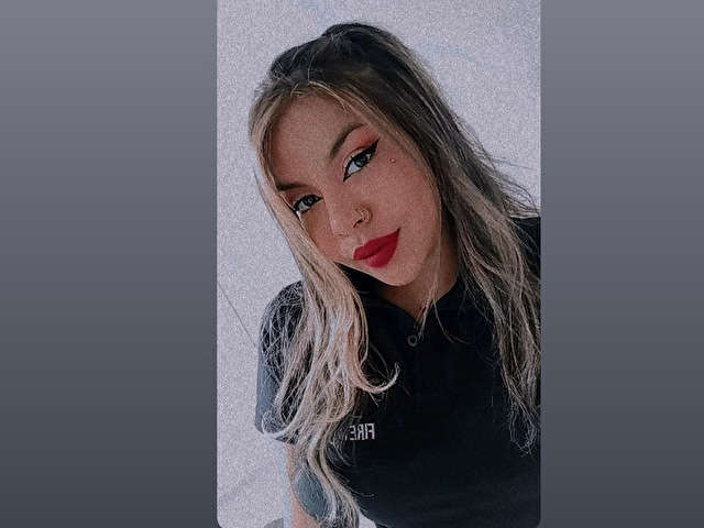 VALERYSQUIRT free sexy photo