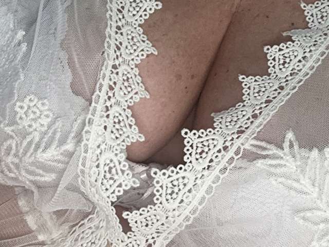 PLEASURE free sexy photo
