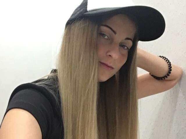 SMILEHERE free sexy photo