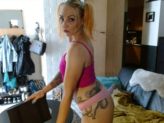 FOXY69 free hard sexy photo