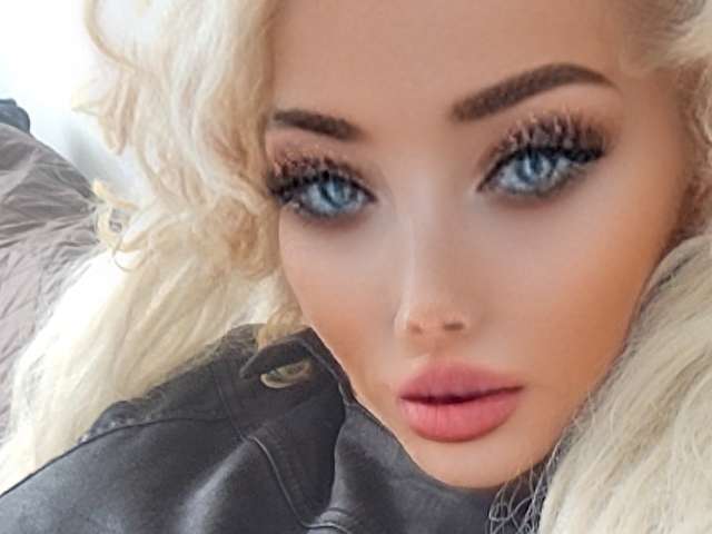 BIMBOBARBIE free sexy photo