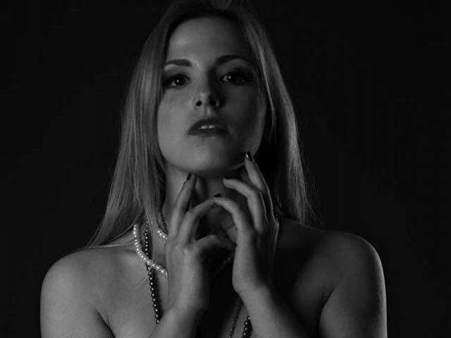 LUNAKENDRICK free hard sexy photo