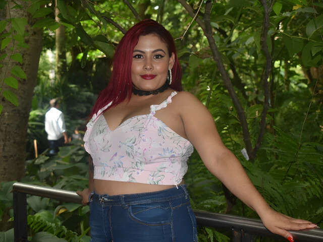 AMARACLEMENT free sexy photo