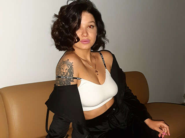 VASYLLYNA free sexy photo