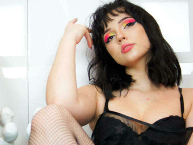 KITTYDENISE free sexy photo