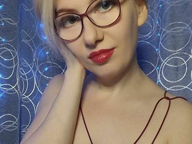 PAULINASUNNY free sexy photo