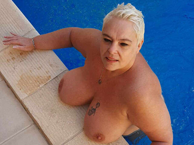 LINDAH free hard sexy photo