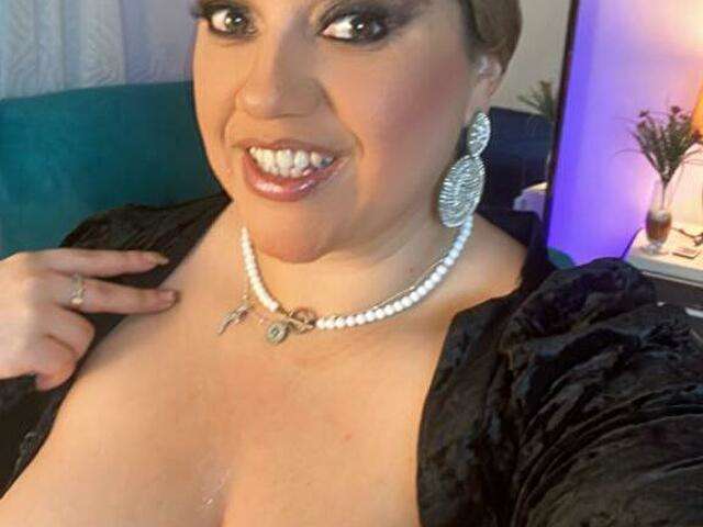 KANDYMILF free sexy photo