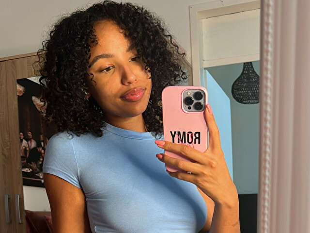 ROMYINDY free sexy photo