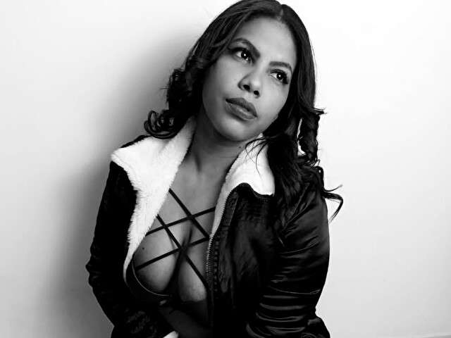 LADYSLAVE free hard sexy photo