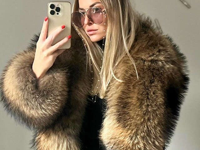 ISELINELLE free sexy photo