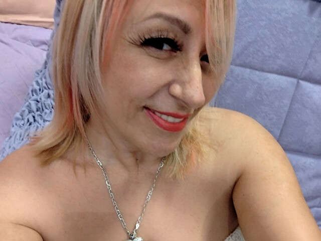 SEXYVERABACK free sexy photo