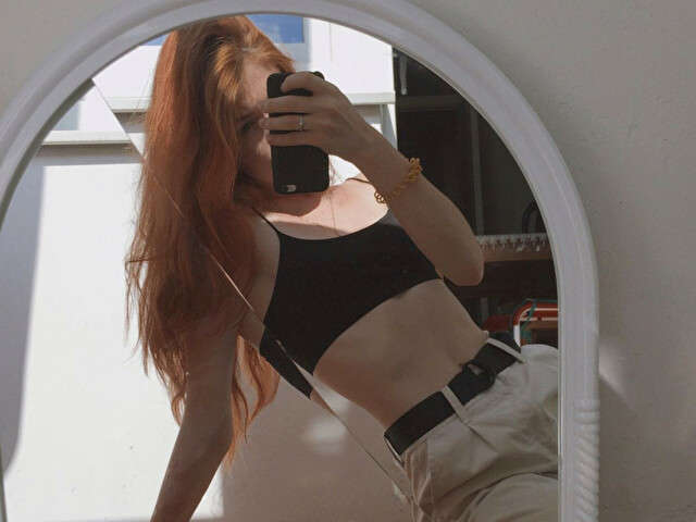 AMILICUTTIE free sexy photo