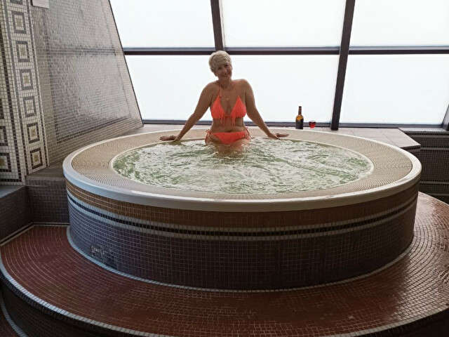 BLONDNELLY free hard sexy photo