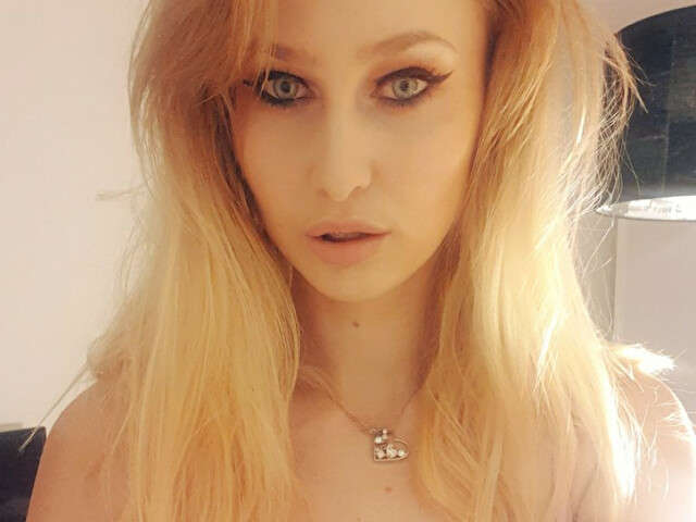 NATASHAROUGE free sexy photo