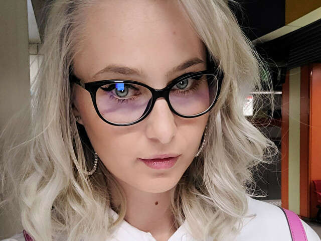 NATASHAROUGE free sexy photo