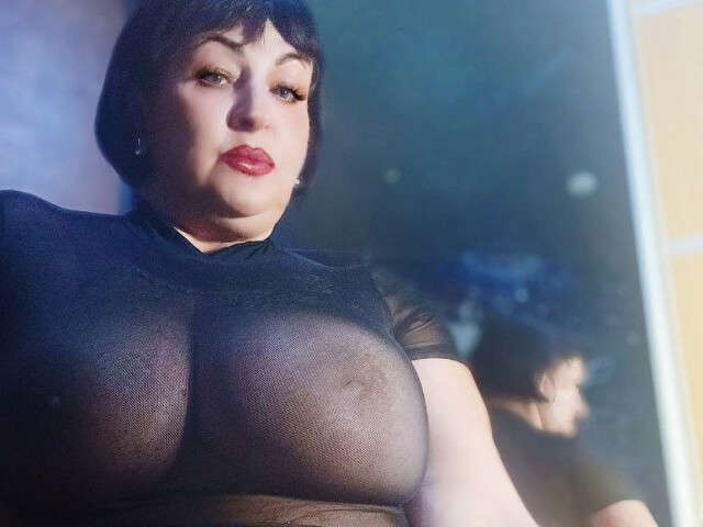 MARIAYLEONA free hard sexy photo
