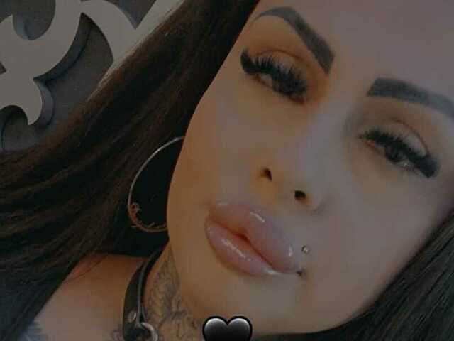 DENYCHANTALL1 free sexy photo