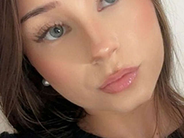 EMILYBELLE free sexy photo