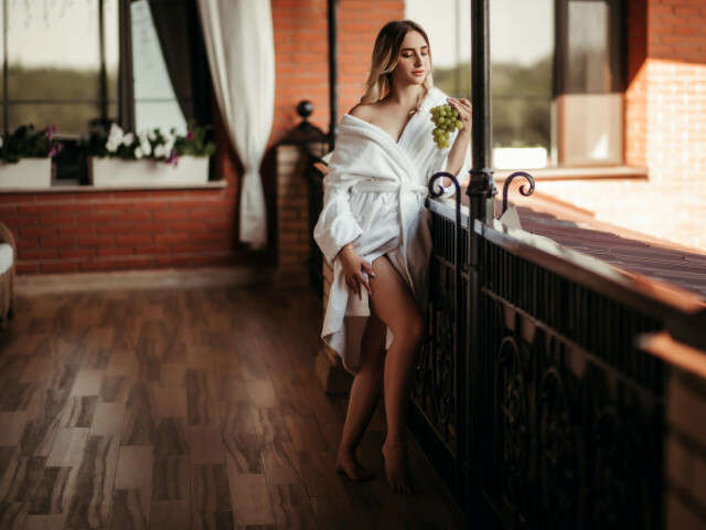 DONTHURTME free sexy photo