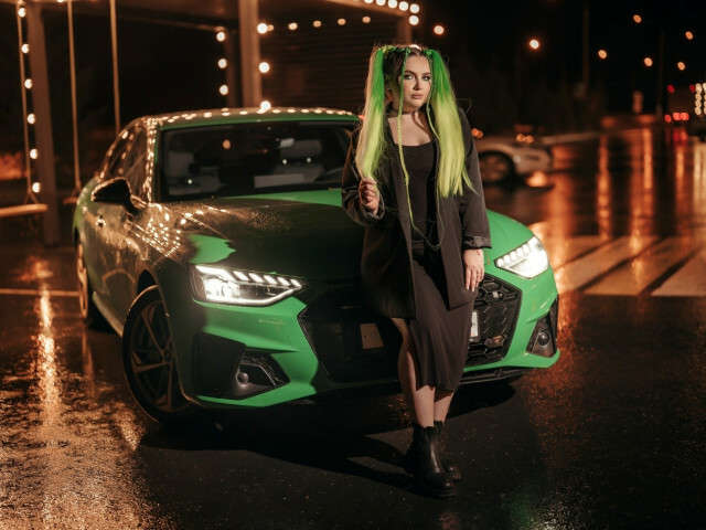 MAYBEYESS free sexy photo