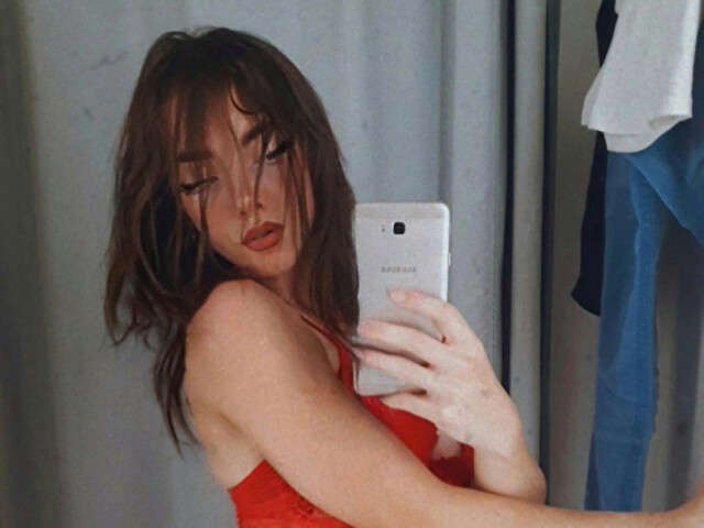 SOFIAA23 free sexy photo