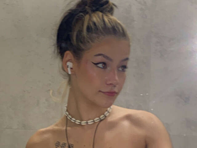 ALEXISSEXY free sexy photo