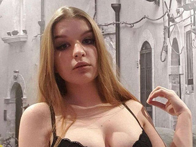CARMENPARKS free sexy photo