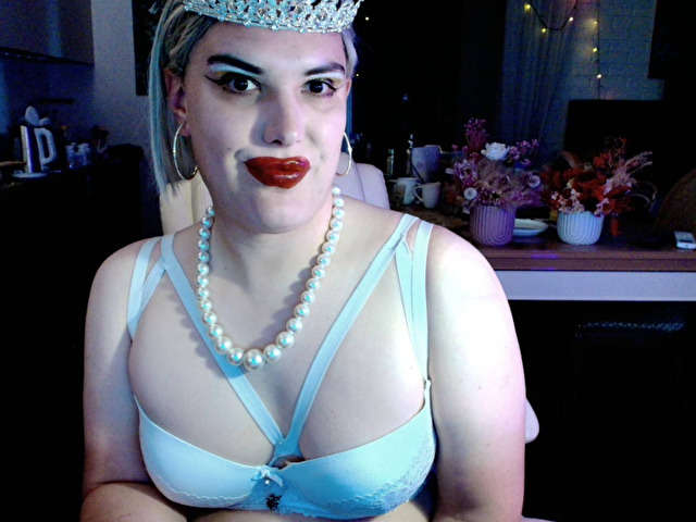 SARINAWILL free sexy photo