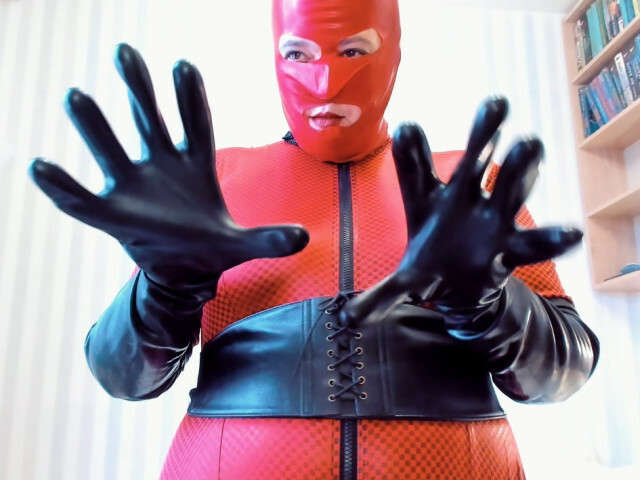 HOTLADYLOLA free sexy photo