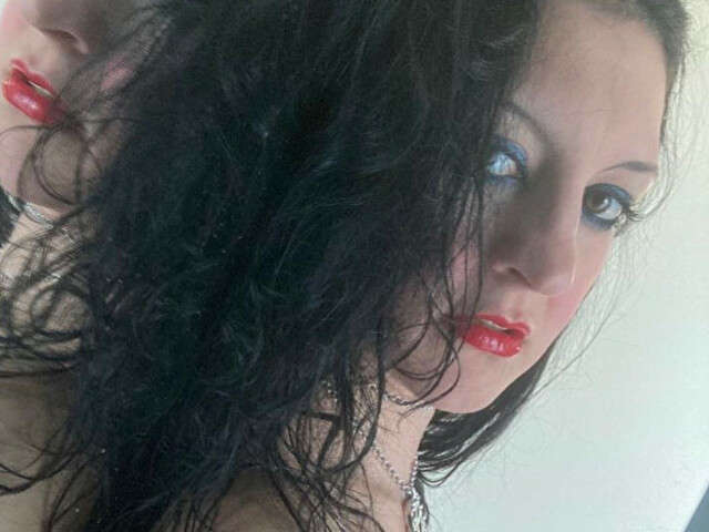 CRY free sexy photo