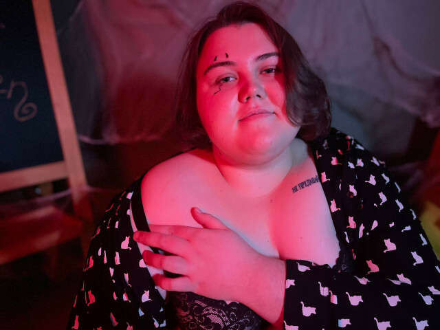 JANIEBBW free sexy photo