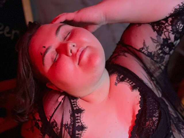 JANIEBBW free sexy photo