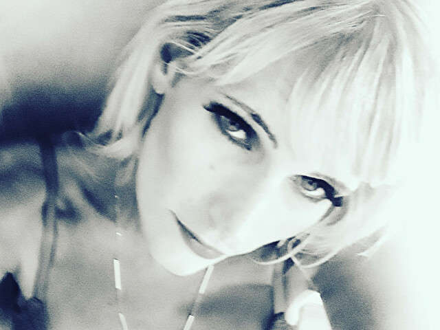 SOPHIAANAAL free sexy photo