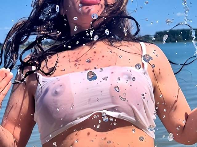 LARIZZA free hard sexy photo
