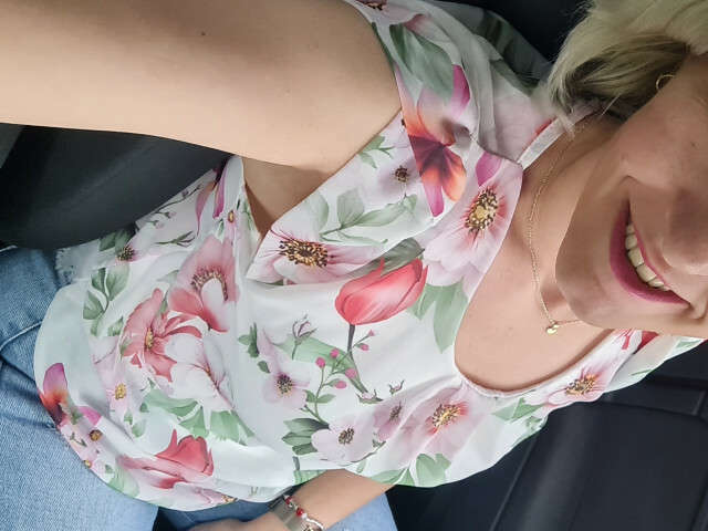 MELISSAKAROL free sexy photo