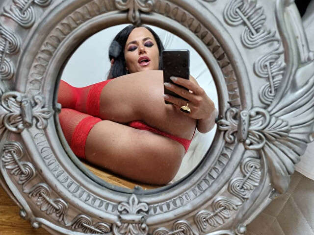KATYEDAVIS free sexy photo