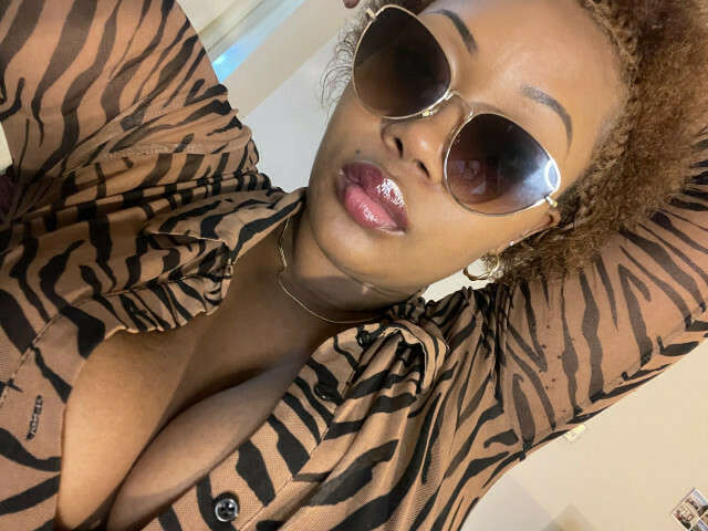 SOSUEDE free hard sexy photo