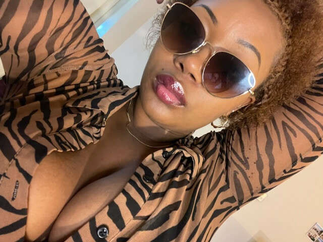 SOSUEDE free hard sexy photo