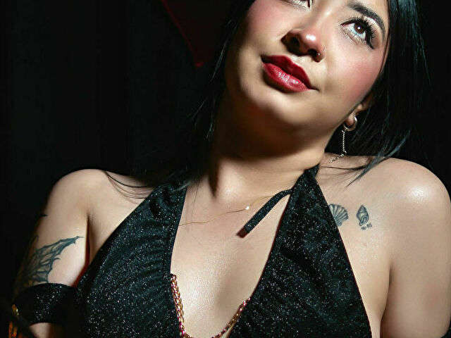 BRENDAA free sexy photo