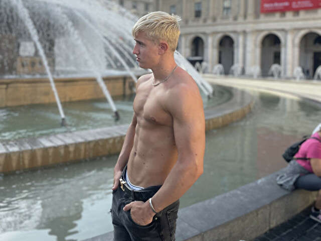 CHRISTIANL free sexy photo
