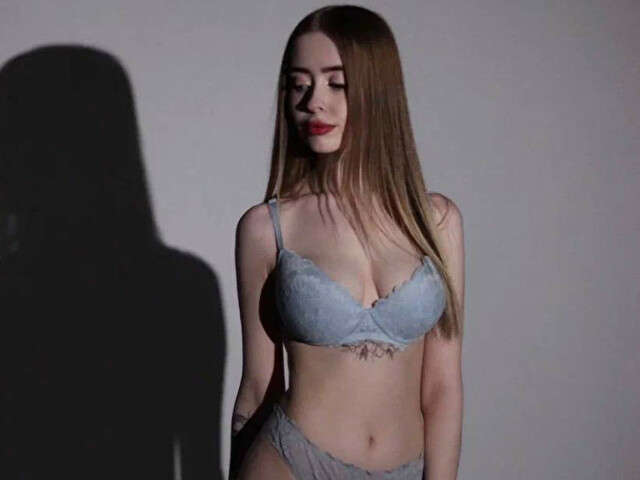 MELIIKISS free sexy photo