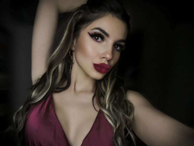 FIERCEFOX free sexy photo