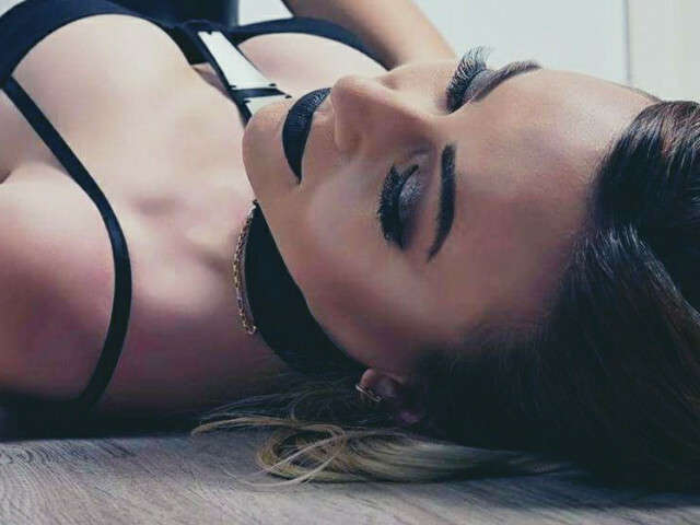 MYSTERIOUST free sexy photo