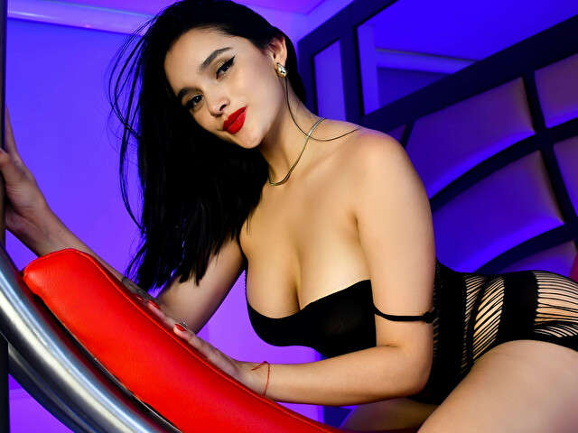 ANNIESAENZ free sexy photo