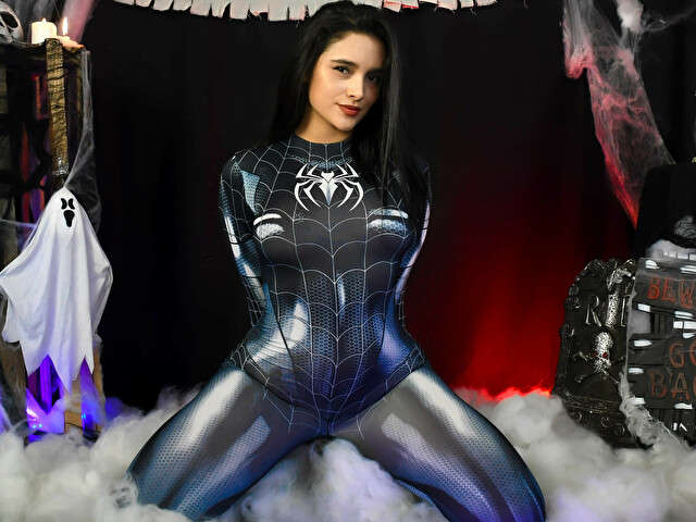 ANNIESAENZ free sexy photo